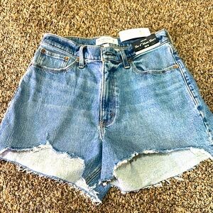 Abercrombie Mom Short